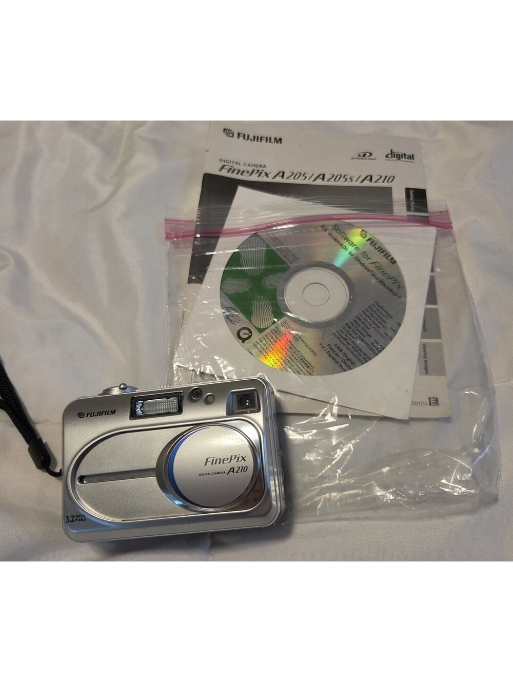 Fujifilm FinePix A Series A210 3.2MP Digital Camera Silver Works With Manual